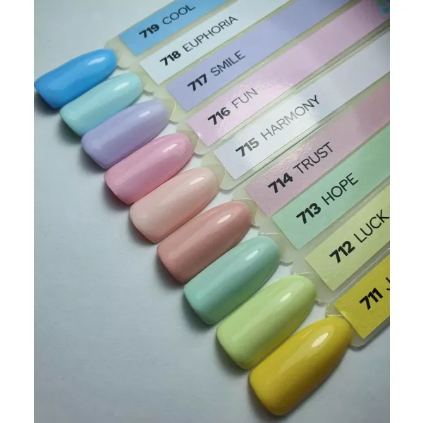 Yoshi Lakier Hybrydowy Happy Nr 715 Harmony 6 ml