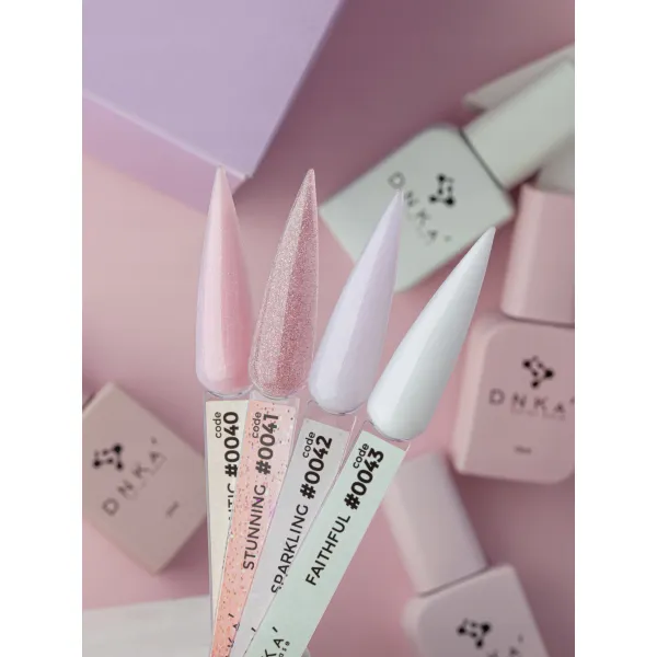 Dnka' Rubber Cover Base Baza Code #0040 Romantic 12 ml